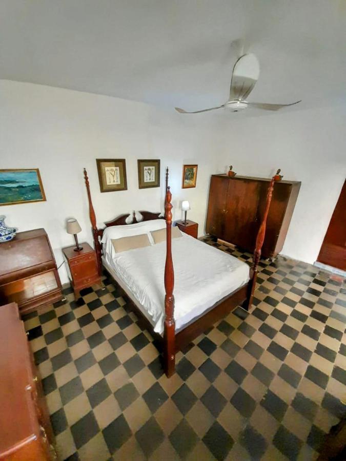 Casa Yoly Hostel גרנאדה מראה חיצוני תמונה