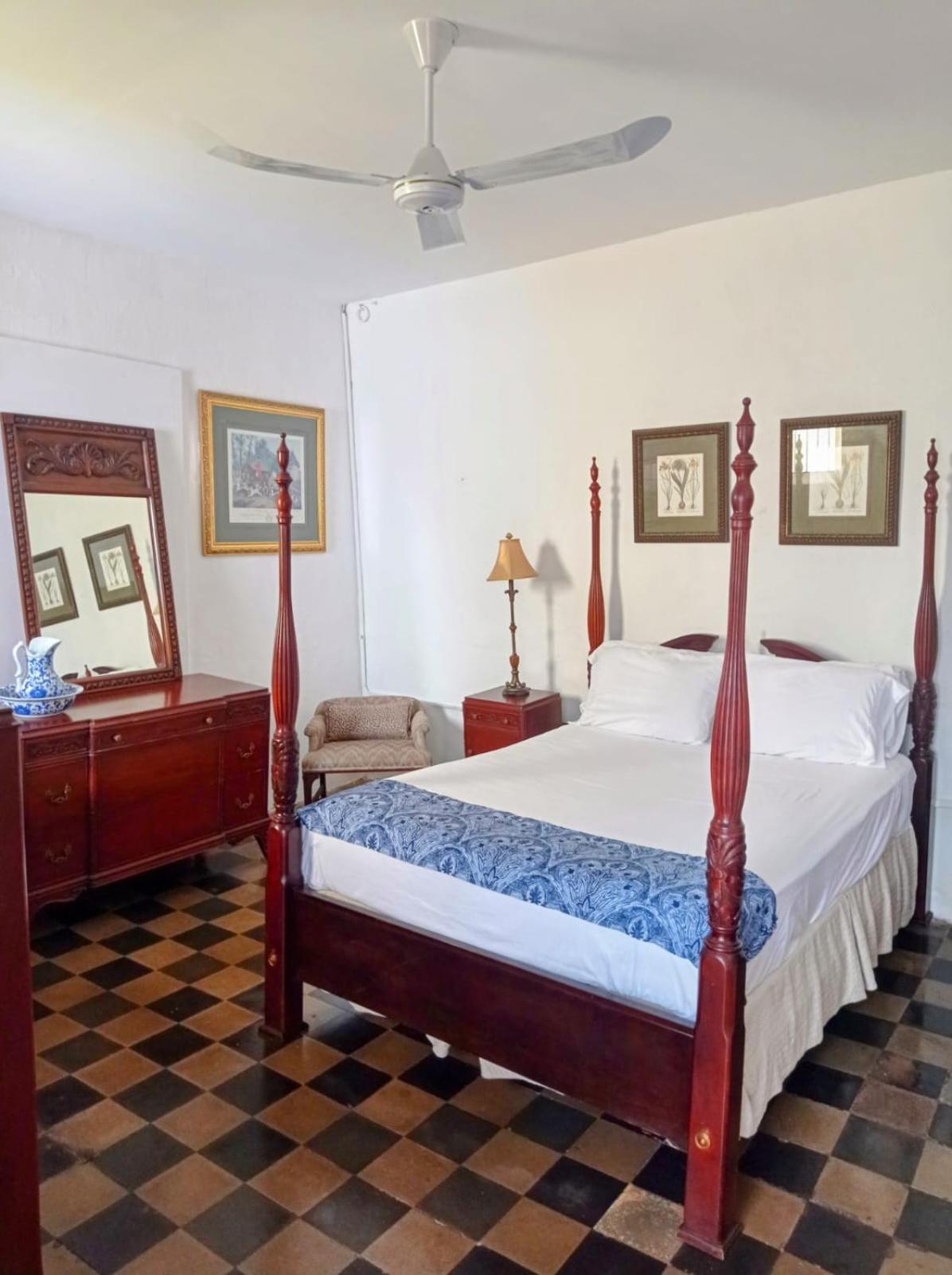 Casa Yoly Hostel גרנאדה מראה חיצוני תמונה