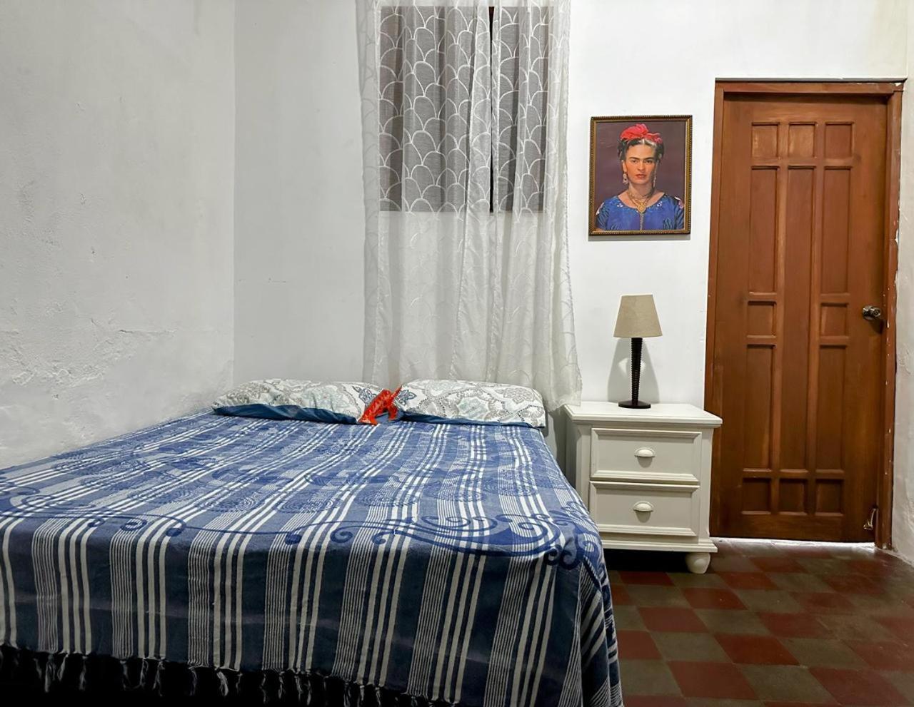Casa Yoly Hostel גרנאדה מראה חיצוני תמונה